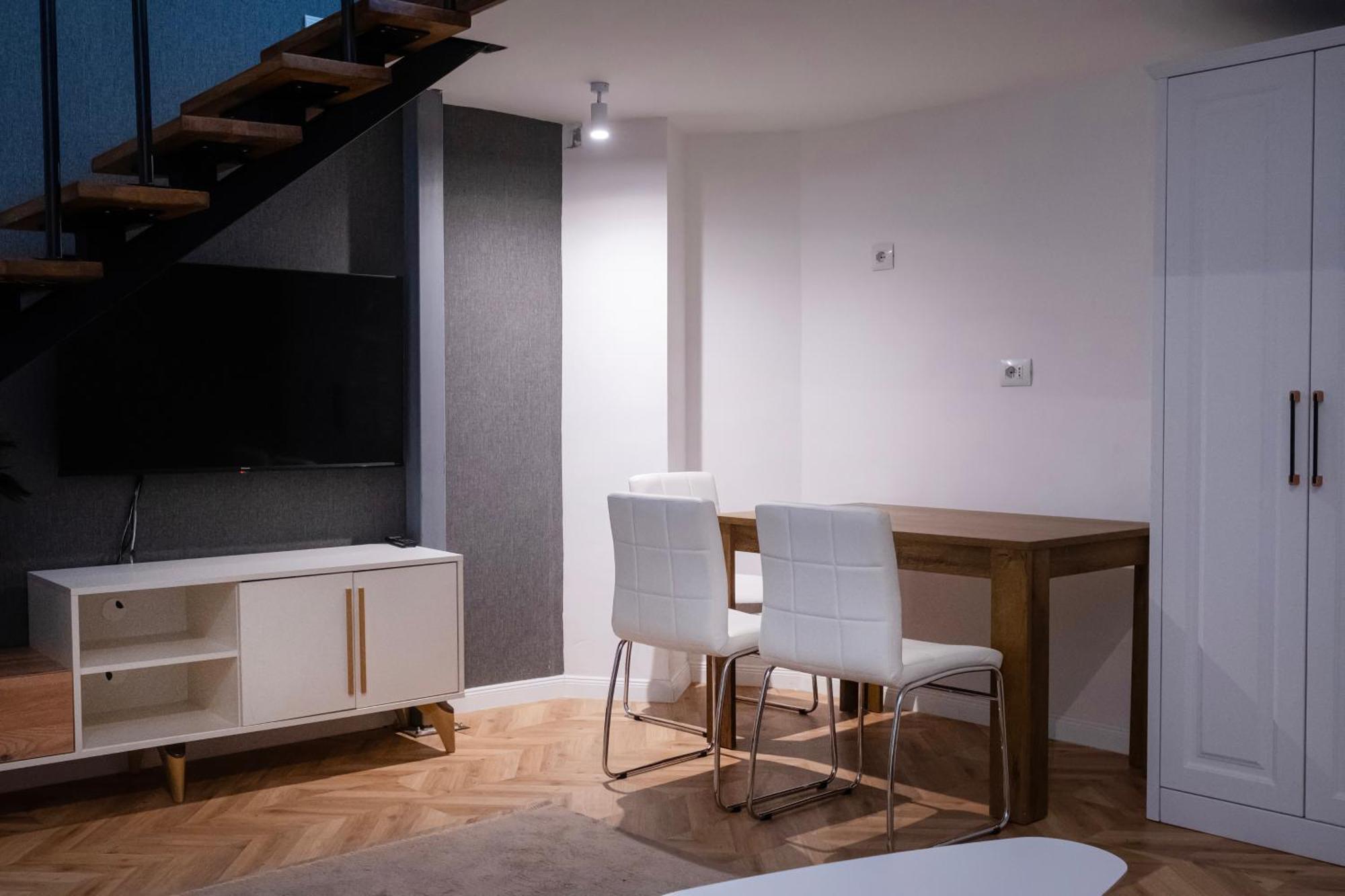 Nam Hotel Prizren Esterno foto